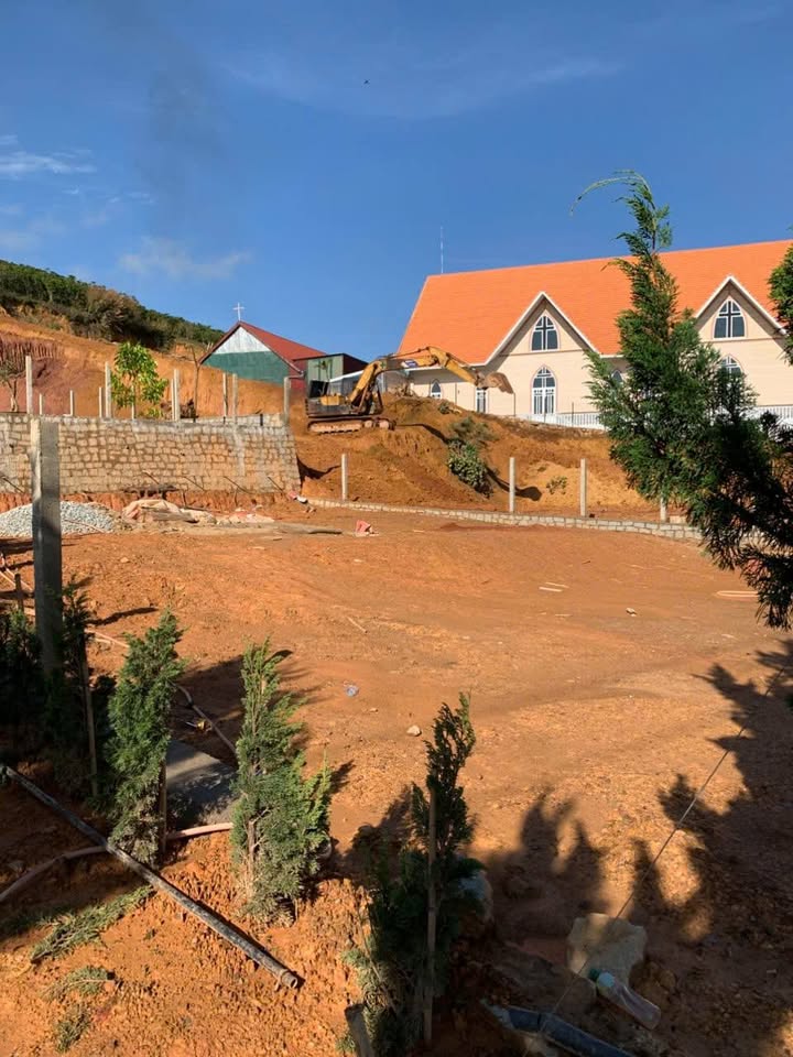 Đất mặt tiền Lạc Dương 1068m² giá chỉ 13.8 tỷ - Đầu tư sinh lợi ngay!