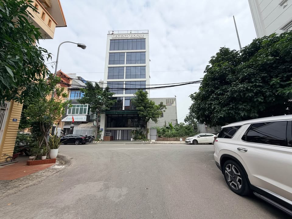 Đất nền Lê Hồng Phong Hải Phòng 135m² giá 14.175 tỷ - Vị trí đẹp, xung quanh biệt thự sang trọng!