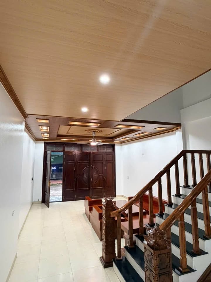 Nhà 3 tầng Quảng Hưng 75m² giá 3.95 tỷ - Đầy đủ nội thất, vào ở ngay!