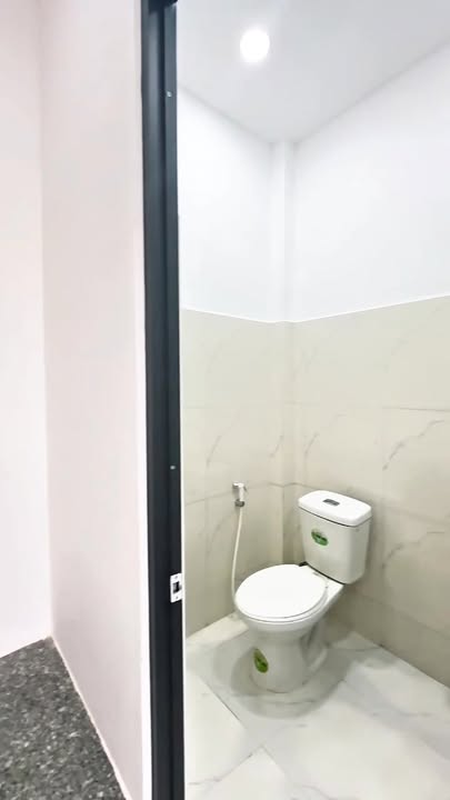 Nhà phố Thị trấn Cần Giuộc 40m² giá 450 triệu - Đối diện khu dân cư sầm uất!