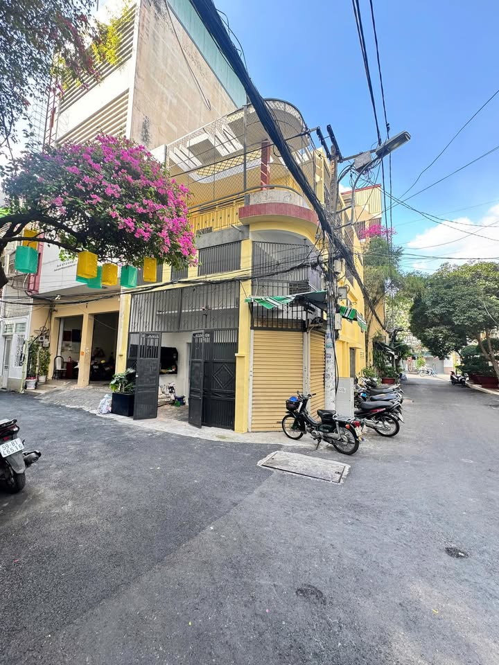 Nhà mặt tiền cho thuê đường Cao Thắng, Quận 10, 108m² giá 48 triệu - Sẵn sàng kinh doanh!