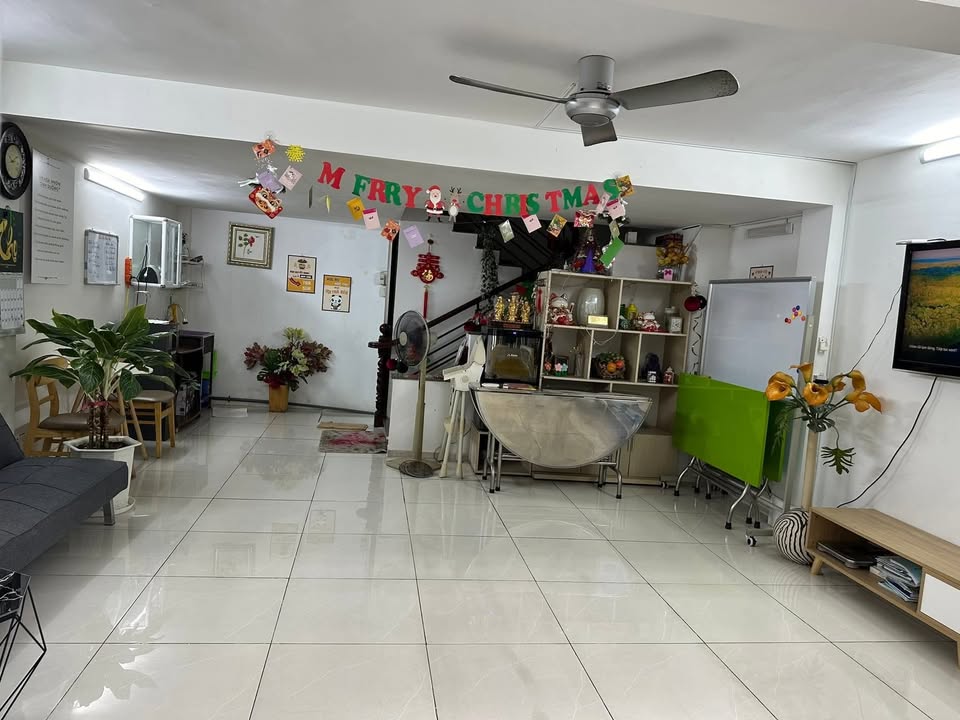 Nhà cho thuê nguyên căn hẻm 4m Lê Văn Sỹ, Phường 12, Quận 3 - Giá 23 triệu, phù hợp kinh doanh!