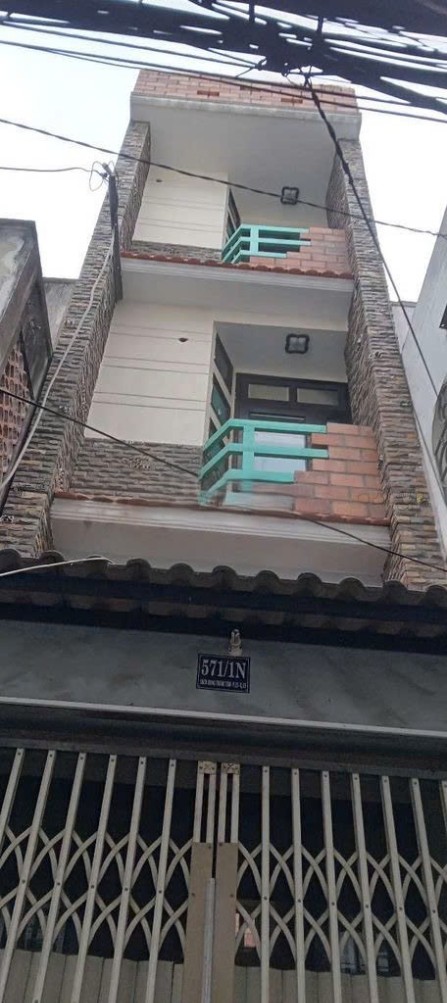 Nhà cho thuê Cách Mạng Tháng 8, Q.10 - 30m², Giá 12 triệu/tháng - Sẵn sàng vào ở!