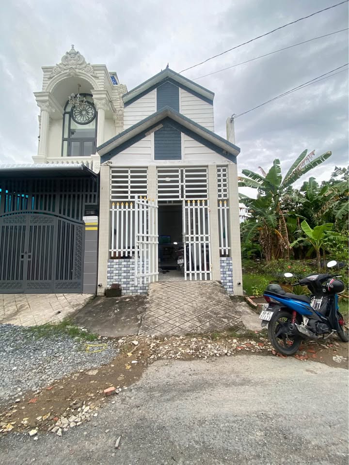 Nhà 1 trệt 1 gác lửng tại Phường 9, TP. Vĩnh Long 88m² giá 2.55 tỷ - Cơ hội đầu tư tuyệt vời!