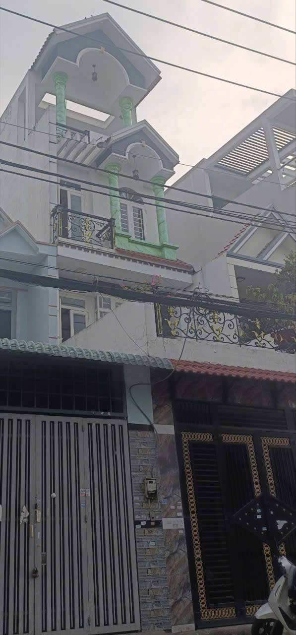 Nhà nguyên căn Bình Hưng Hòa B 72m² giá 18 triệu - Thích hợp mở công ty, thuốc tây!