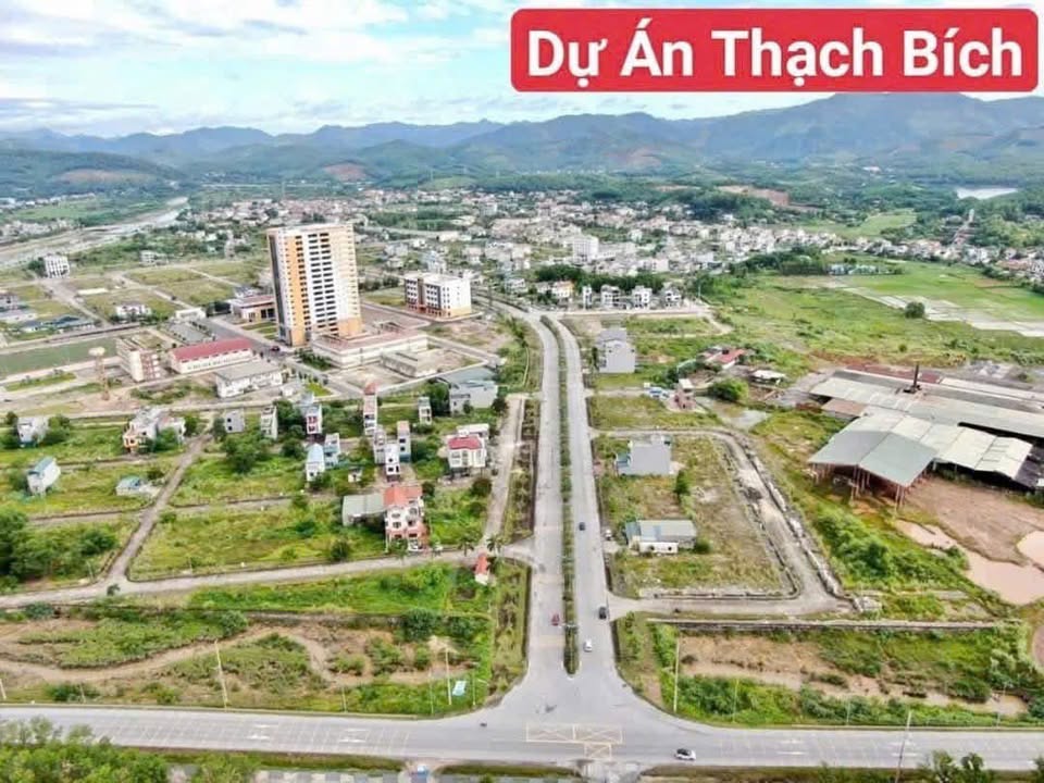 Đất nền chính chủ tại đường Thạch Bích, Hoành Bồ 100m² giá 3.2 tỷ - Đầu tư sinh lời ngay!