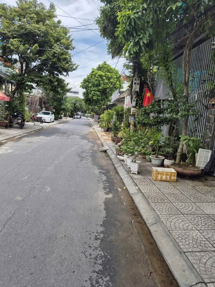 Nhà bán Tân An Hội An 140m² giá 4.6 tỷ - Mặt tiền đường nhựa thông!