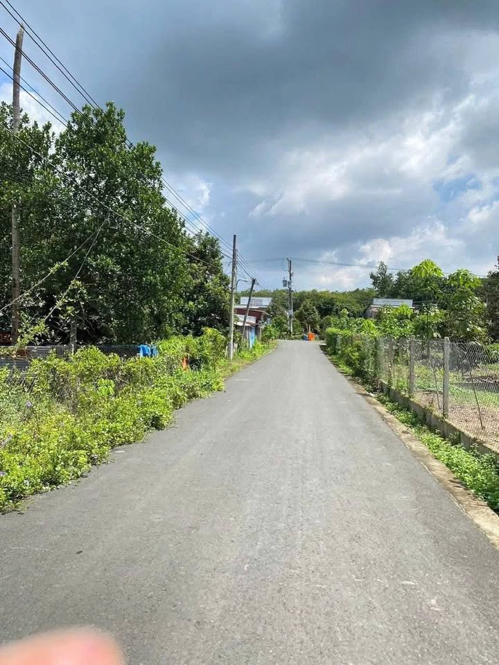 Đất nền Dầu Tiếng Bình Dương 200m² giá 600 triệu - Sổ đỏ chính chủ