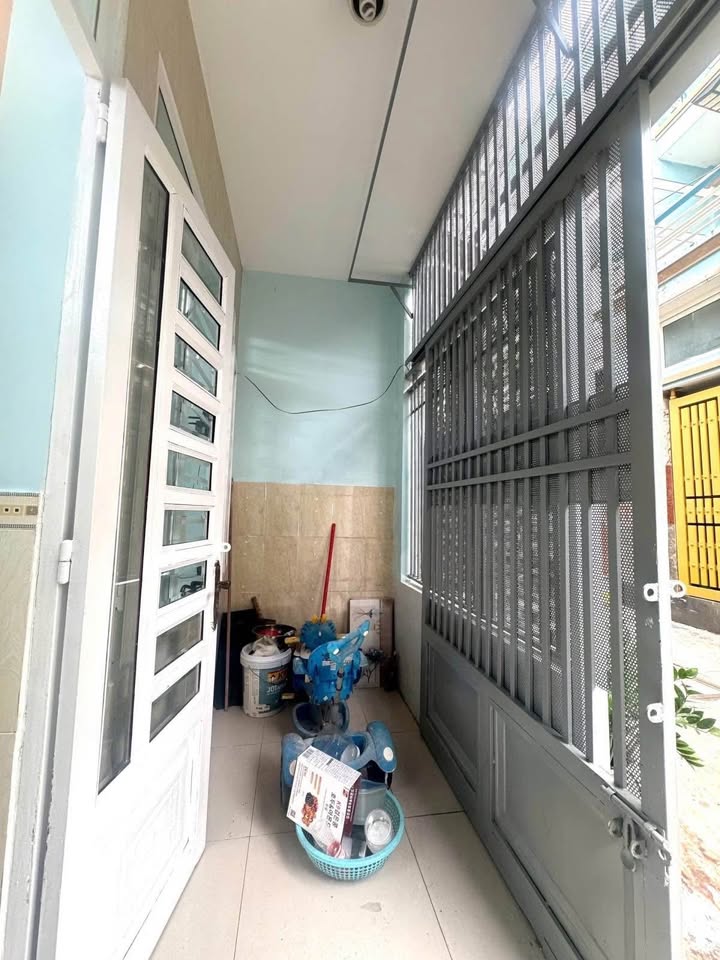 Nhà 2 tầng đẹp Tân Chánh Hiệp Q12 chỉ 3.2 tỷ - Ô tô vào tận nhà!