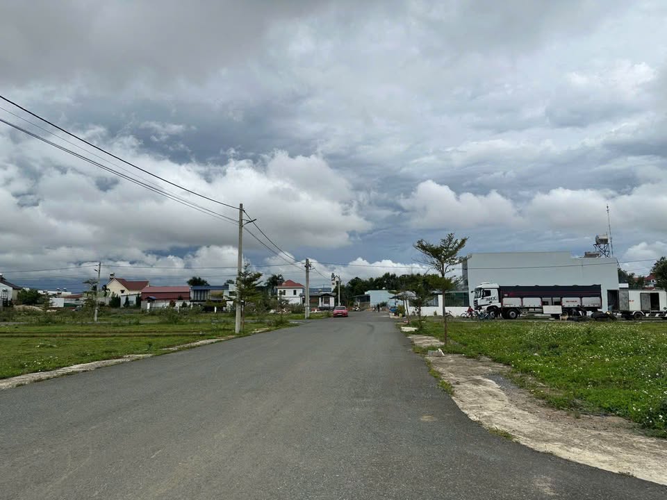 Đất nền góc 2 mặt tiền Thạnh Mỹ 318m² giá 2.3 tỷ - Cơ hội đầu tư hiếm có!