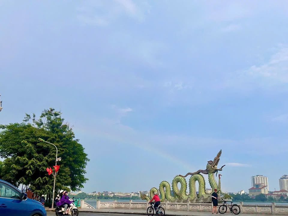 Căn hộ C18 Lạc Long Quân Tây Hồ 86.5m² giá 9 tỷ - Không gian sống lý tưởng bên hồ Tây!