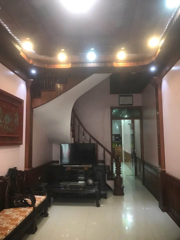 Nhà 3 tầng đường Chu Văn An, Phường Phương Lâm, 88m² chỉ 4.7 tỷ - Sẵn sàng vào ở!