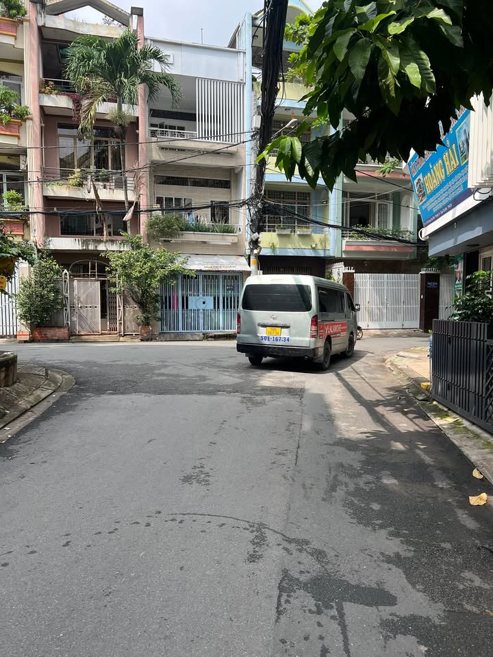 Nhà bán hxh Ba Vân, P.14, Tân Bình 40m² giá 8.8 tỷ - Ô tô vào tận nơi!