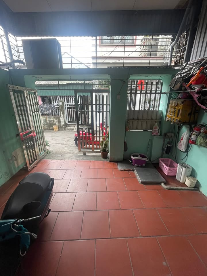 Nhà bán tại Phường Cẩm Trung, Cẩm Phả 68m² giá 2 tỷ - Chính chủ bán gấp!