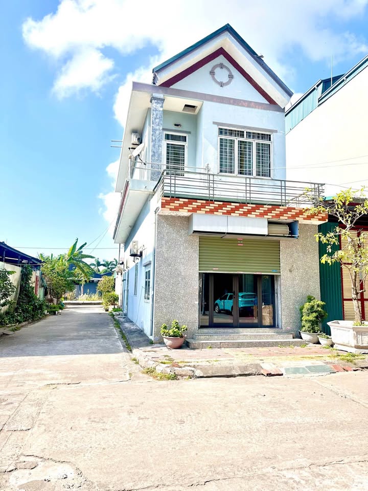 Nhà 2 tầng ô góc Cẩm Bình 65m² giá 3.1 tỷ - Kinh doanh đa dạng!