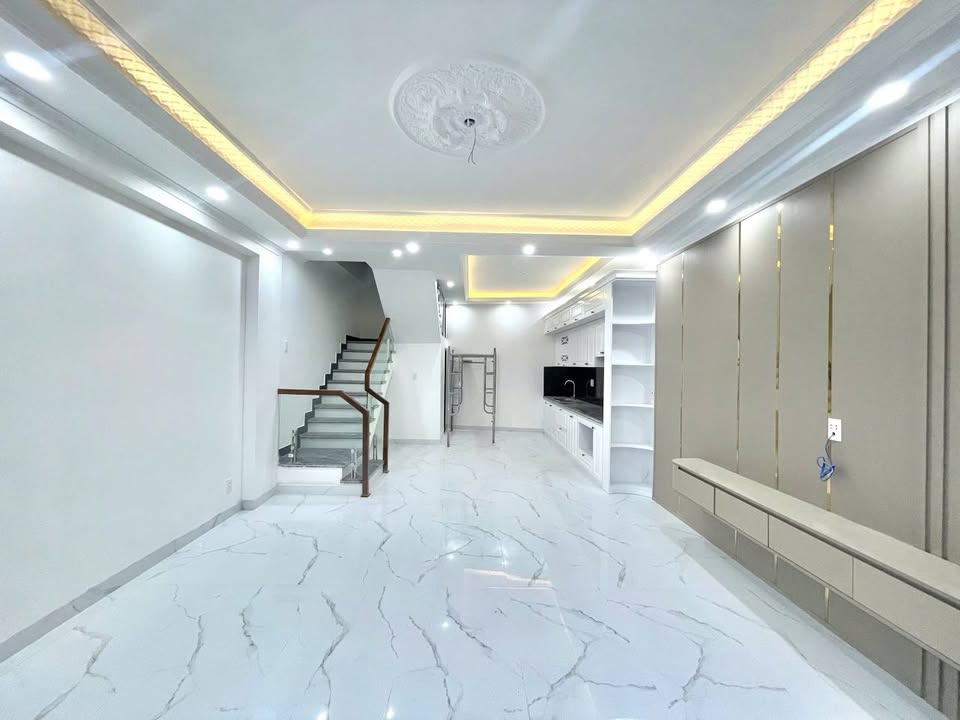 Nhà phố Bùi Thị Từ Nhiên, Đông Hải 1, 40m² giá 2.9 tỷ - Sổ hồng chính chủ!