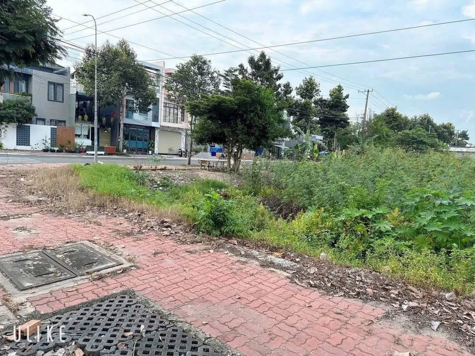 Đất nền góc 2 mặt tiền Trần Hưng Đạo, Long Điền 222m² - Giá chỉ 2.91 tỷ!