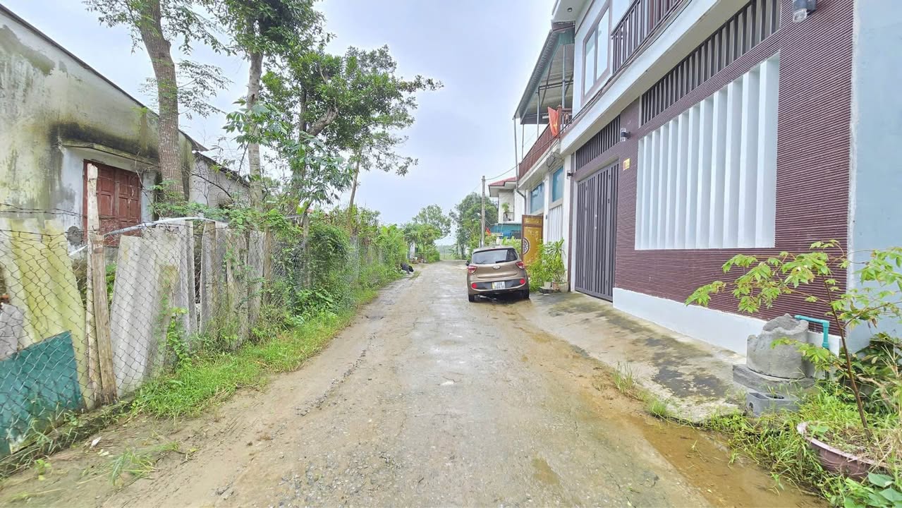 Đất nền Đoài Thịnh, Trần Phú, Hà Tĩnh 117,3m² - Sổ hồng chính chủ, giá chỉ 2 tỷ!