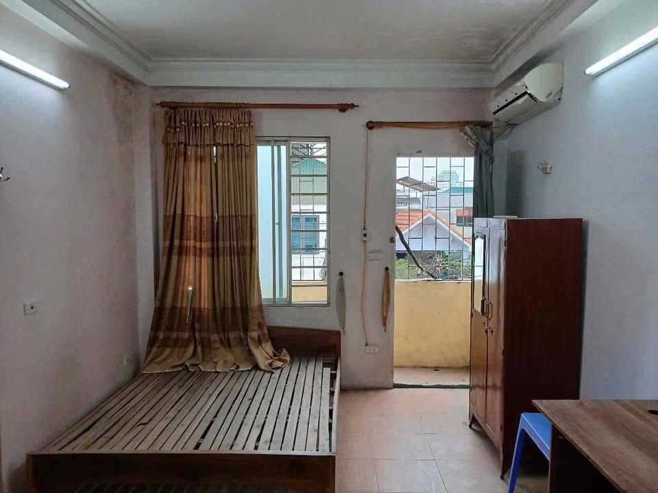 Phòng trọ cho thuê tại ngõ 248 Đại Từ, 20m² chỉ 2.4 triệu - Tiện nghi đầy đủ, sạch sẽ!