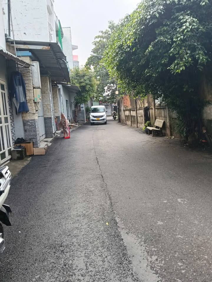 Nhà cấp 4 đường 339, Phước Long B, quận 9, 74m² giá 6.2 tỷ - Cơ hội đầu tư tuyệt vời!