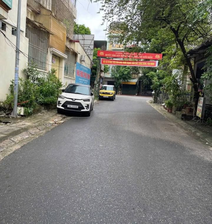 Nhà 2 tầng bán gấp tại Đông Hương, Thanh Hóa - Giá chỉ 4,5 tỷ!