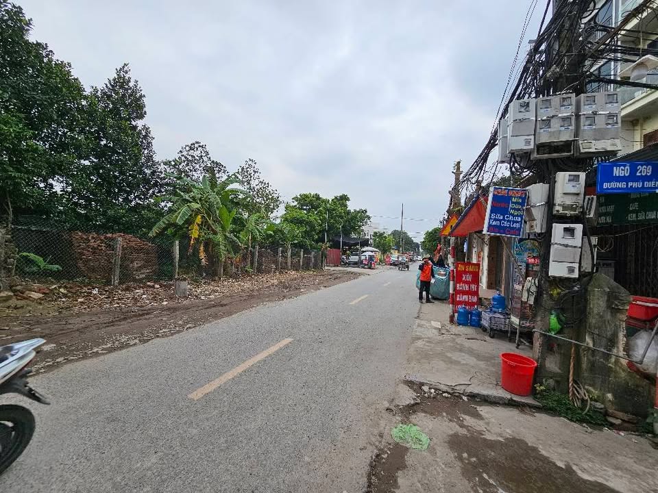 Đất nền Phú Diễn 41m² giá thỏa thuận - Đường ô tô vào tận nơi!