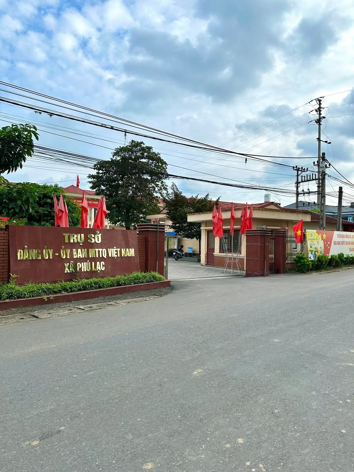 Đất thổ cư Phú Lạc 150m² giá 1 tỷ - Khu dân cư đông đúc!