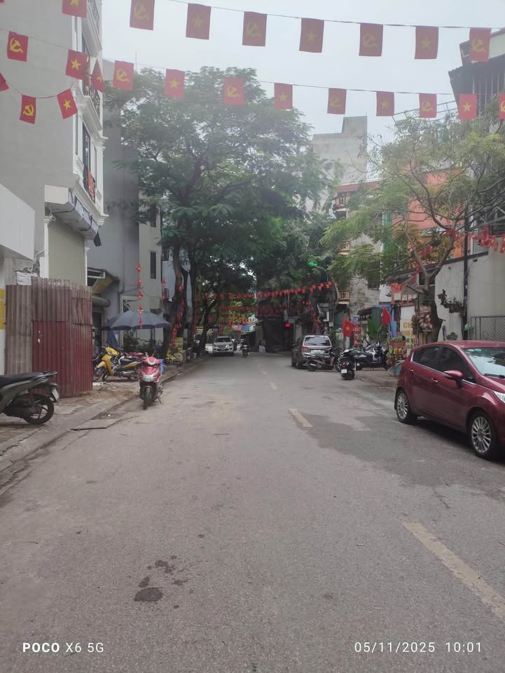 Cho thuê mặt bằng kinh doanh phố Ái Mộ, Long Biên 30m² - Khu vực đông dân, thích hợp kinh doanh ăn uống!