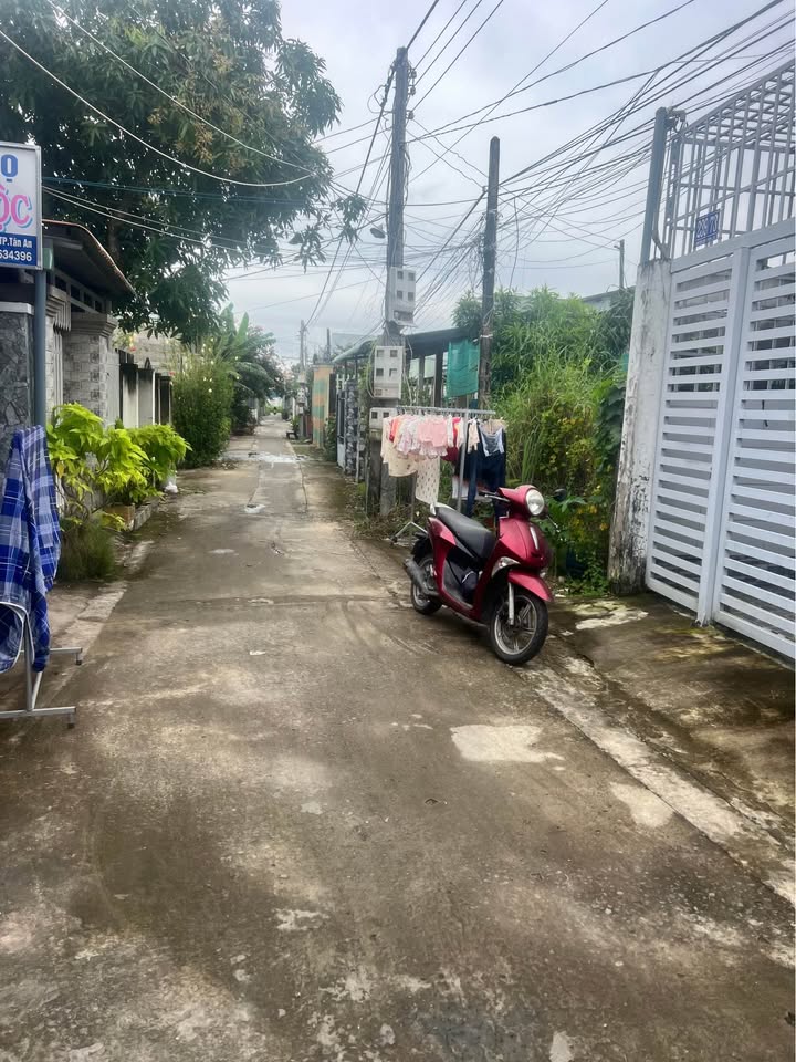 Nhà mặt tiền hẻm 239 Nguyễn Văn Rành, 180m² giá 2.099 tỷ - Đầu tư sinh lời, ở ngay!