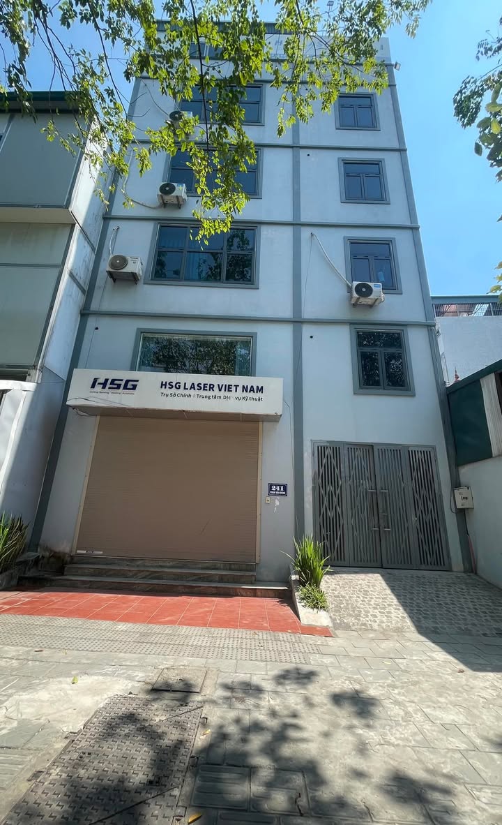 Nhà nguyên căn cho thuê tại 241 Phạm Văn Đồng, 50m² - Vị trí đắc địa, kinh doanh thuận lợi!
