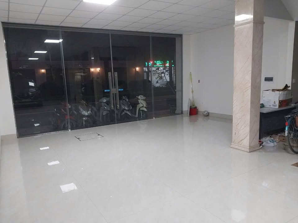 Cửa hàng cho thuê tại ngã tư Vạn Phúc, Hà Đông 50m² - Giá chỉ 9 triệu/tháng!