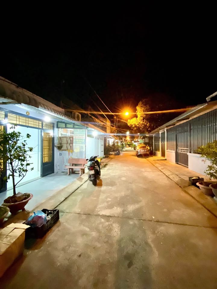 Nhà cho thuê mặt tiền Nguyễn Tuân Rạch Giá 60m² giá 4 triệu - Khu kinh doanh sầm uất!