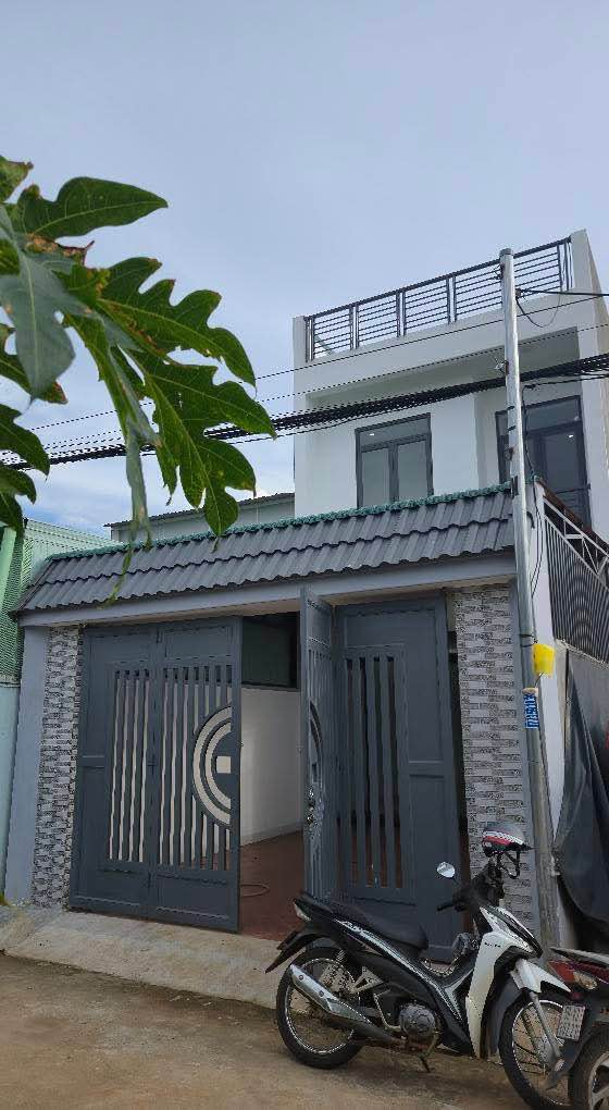 Nhà mới 2 tầng tại Hẻm 39 Nguyễn Phúc Chu, 105m² giá 3.1 tỷ - Sẵn sàng dọn vào ở ngay!