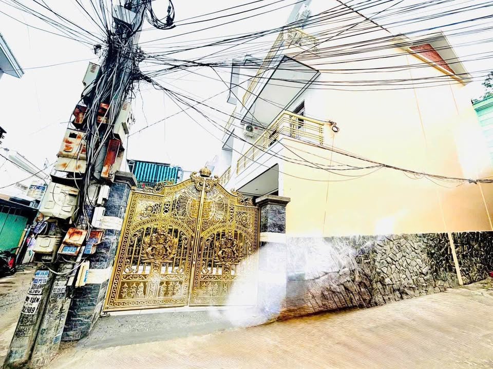 Nhà 3 tầng 2 mặt tiền Vĩnh Phước Nha Trang 113.6m² giá 6.6 tỷ - Cần bán gấp!