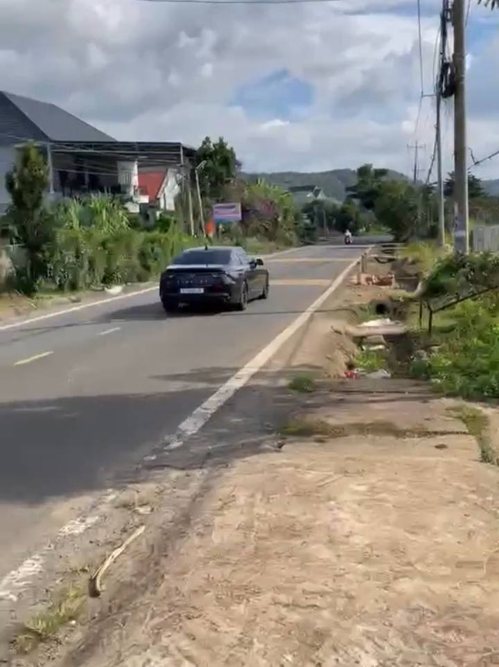 Đất nền tại thôn 2, Nam Ban, Lâm Hà 500m² giá 2.6 tỷ - Thế đất bằng phẳng, vị trí đẹp!