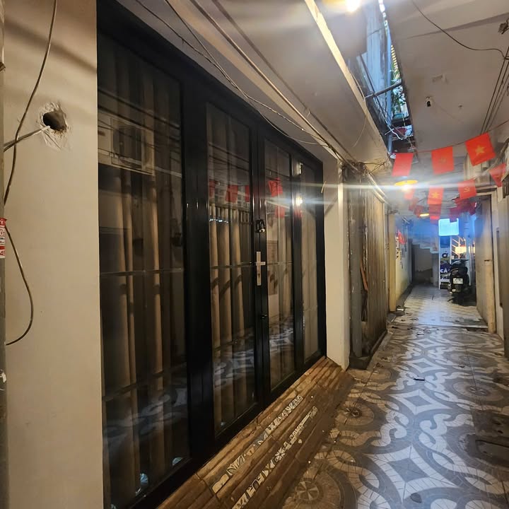 Nhà 1 trệt 2 lầu Tân Trào, Ninh Kiều, Cần Thơ 81m² giá 1.99 tỷ - Sẵn sàng vào ở ngay!