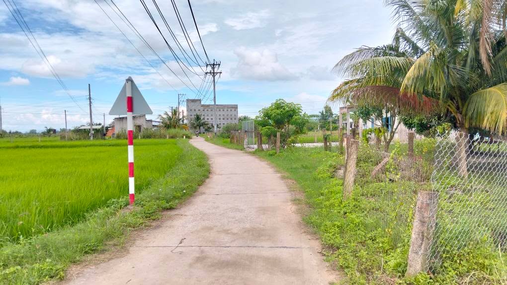 Đất thổ cư 100m² tại xã Hàm Đức, 751m² giá 950 triệu - Đất đẹp, giao thông thuận lợi!