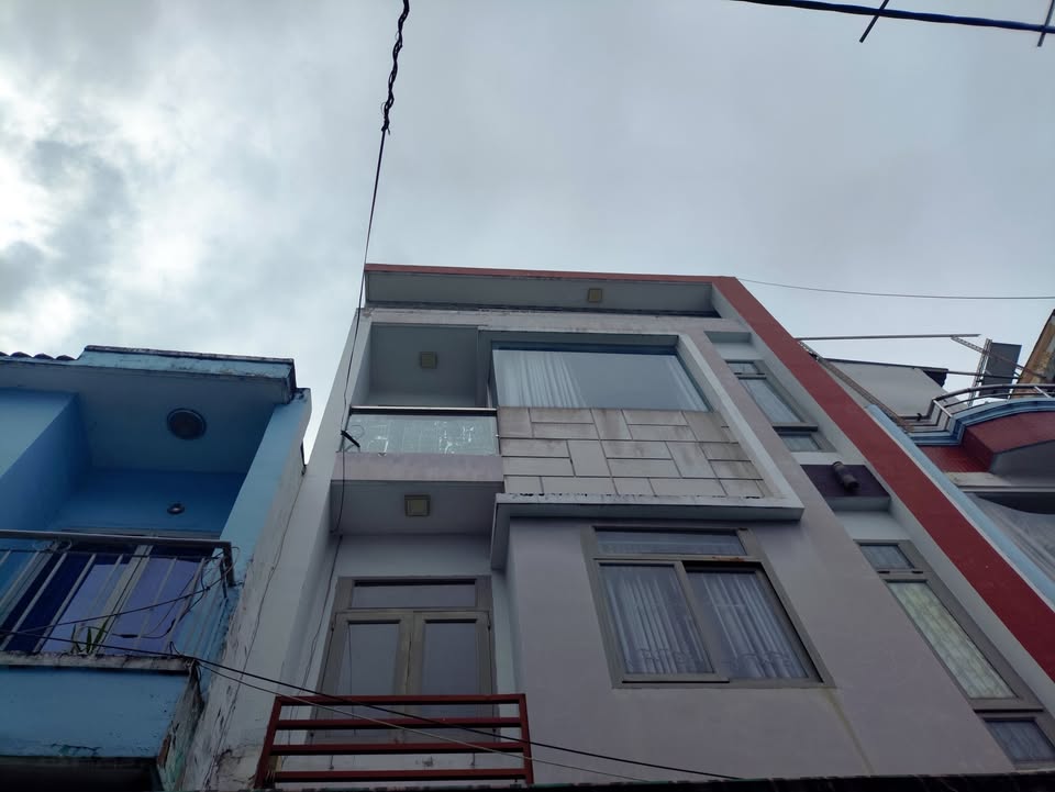 Nhà phố Tân Hòa Đông, Quận 6, 55m² giá 6.3 tỷ - Ô tô đậu cửa, vào ở ngay!