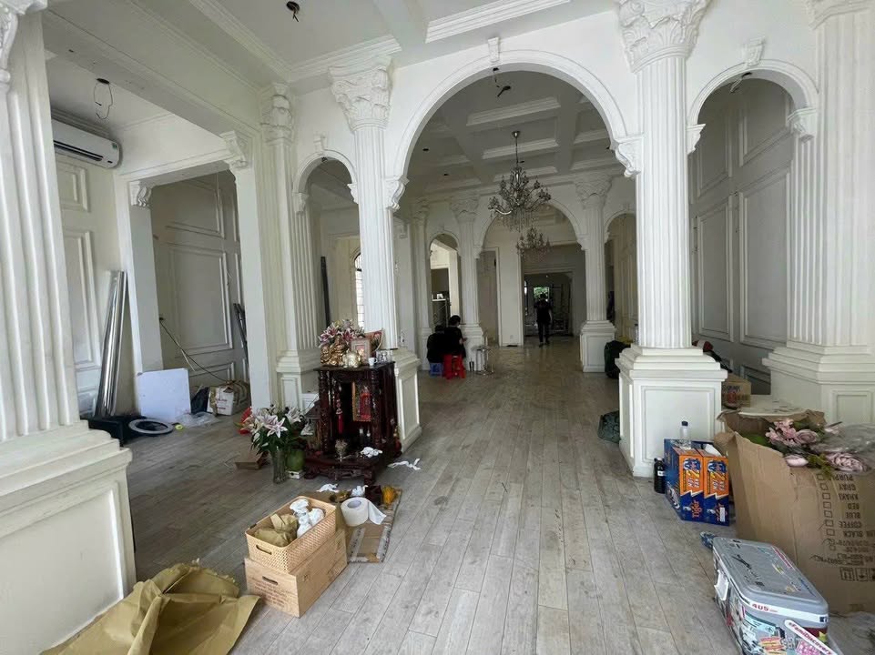 Front House cho thuê tại Quận 3, 220m² - Hỗ trợ kinh doanh mọi ngành nghề!