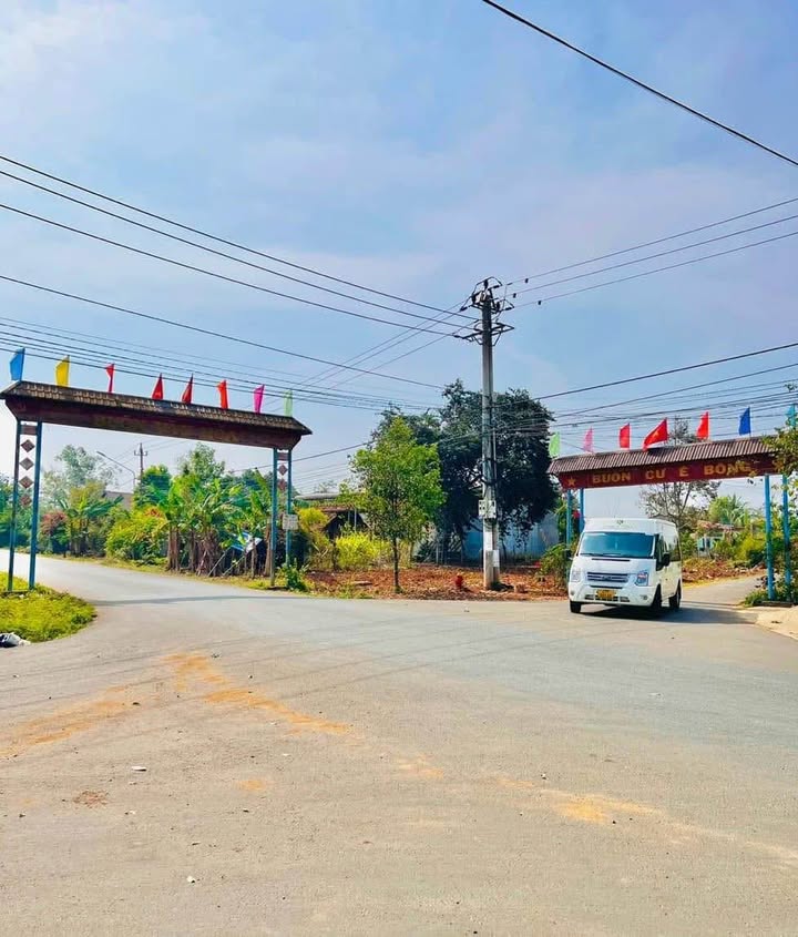Lô đất mặt tiền Y Wang, Buôn Ma Thuột 720m² giá 9.72 tỷ - Cơ hội đầu tư hấp dẫn!