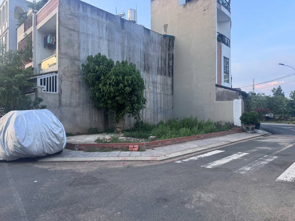 Lô đất góc 2 mặt tiền Gò Cát 82.3m² giá 6.6 tỷ - Cơ hội đầu tư hiếm có!