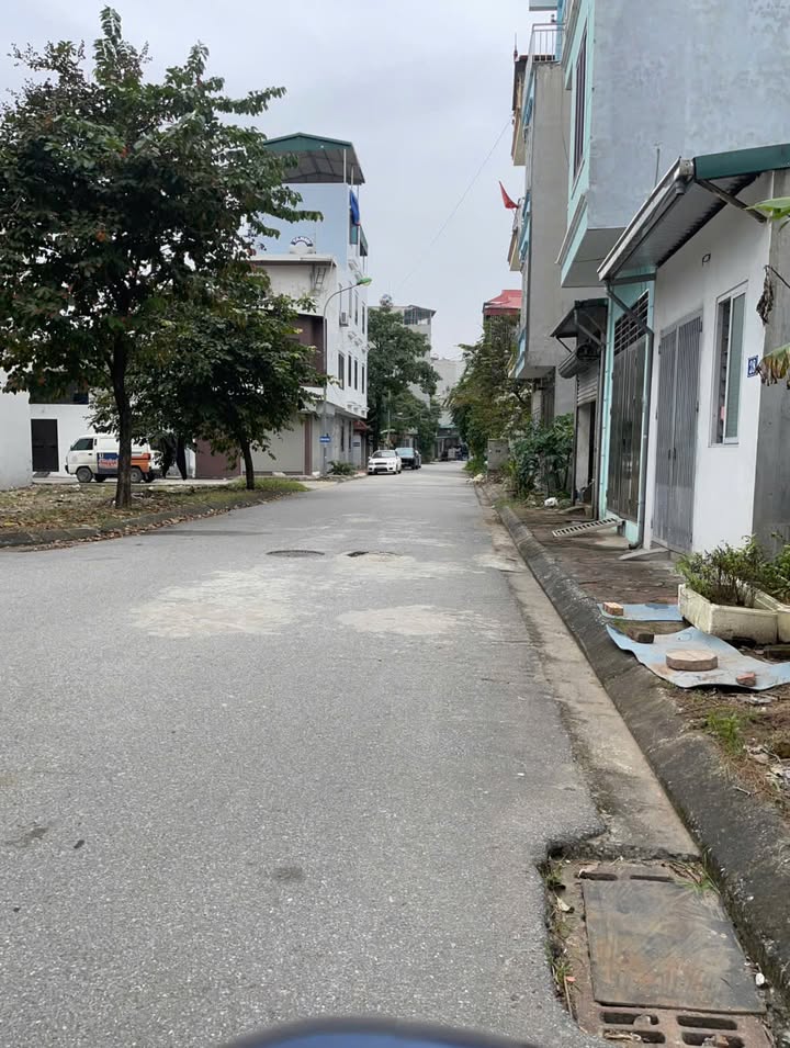 Đất nền Lưu Phái, Thanh Trì 40m² - Chính chủ bán giá tốt, hạ tầng hoàn thiện!