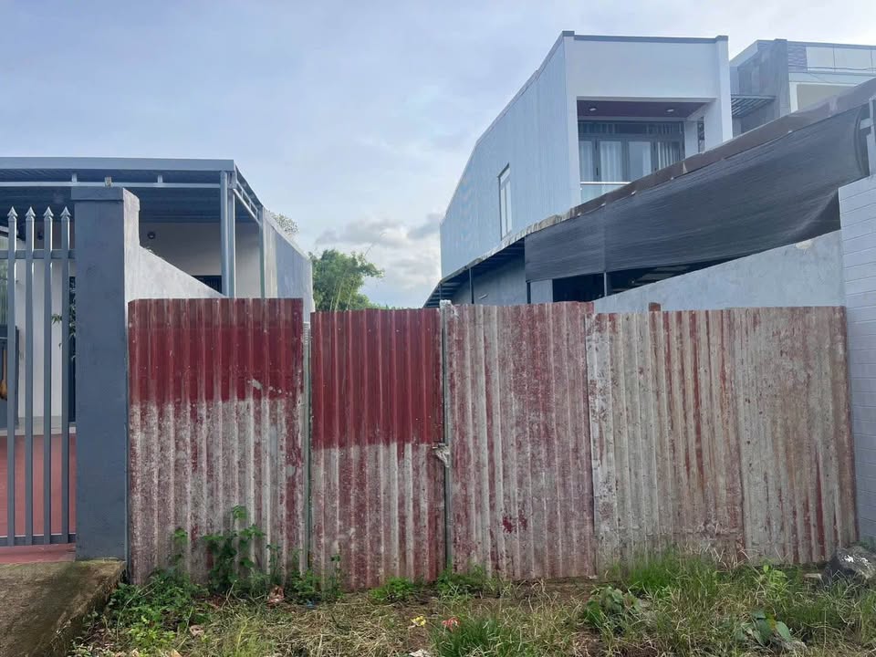 Bán đất hẻm 12 Y Wang - Phường Ea Kao - Diện tích 160m² giá 1.65 tỷ - Gần trường Tiểu học Thái Phiên!