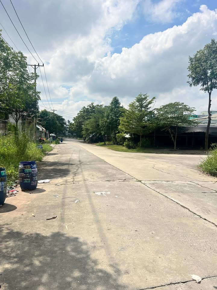 Đất nền khu F18 Mỹ Phước 3, Bến Cát 150m² giá chỉ 1.8 tỷ - Vị trí kinh doanh sầm uất!