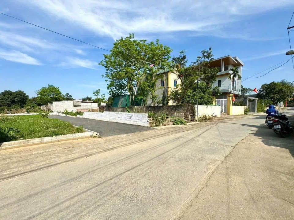 Đất thổ cư 343m² tại Thủy Xuân Tiên, Chương Mỹ - Giá chỉ 3,5 tỷ!