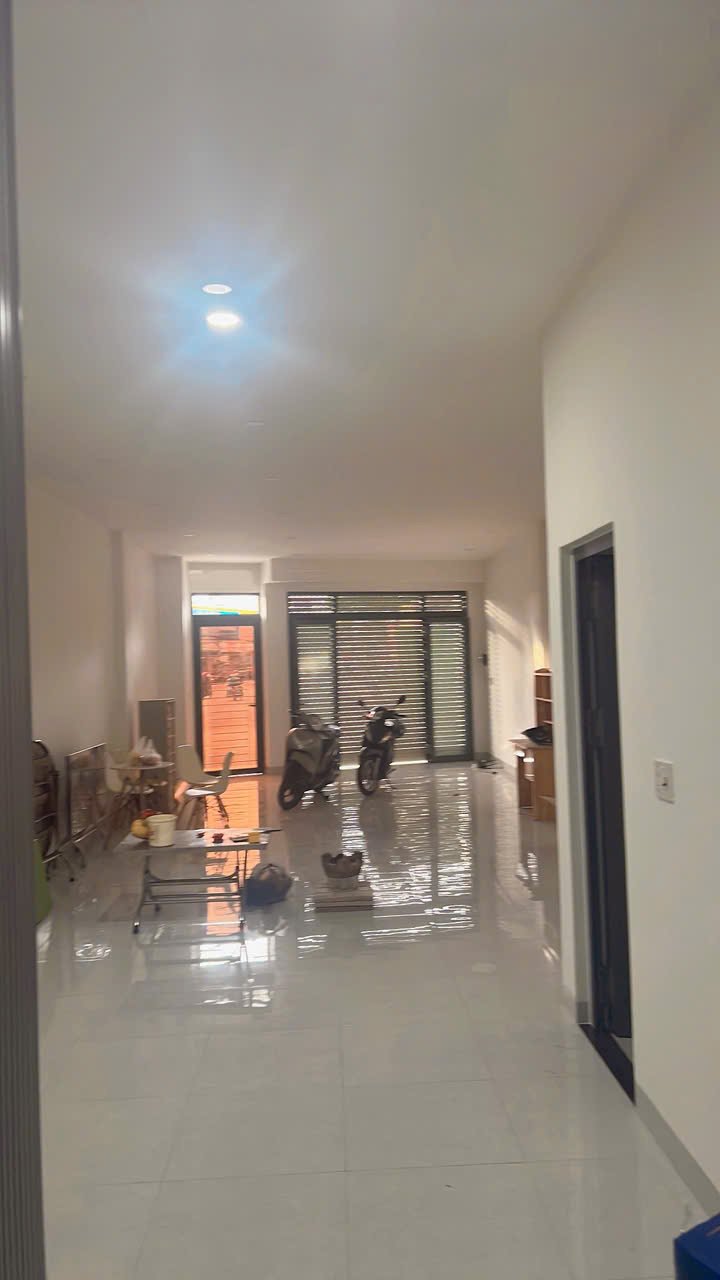 Cho thuê mặt bằng 55m² tại Vòng Xoay Lê Hồng Phong, Nha Trang - Vị trí đắc địa, giá tốt!