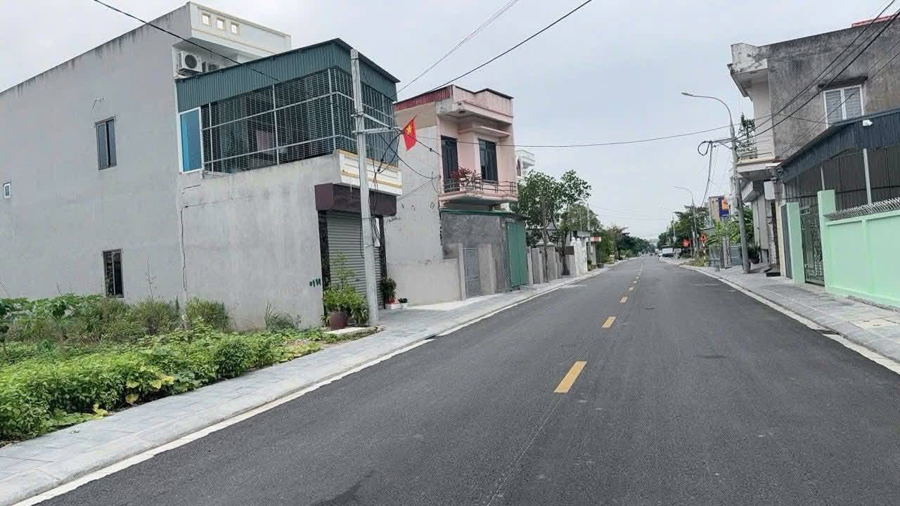 Nhà bán đường Hồng Sơn, Nam Sách, 140m² - Giá siêu rẻ chỉ 2 tỷ!