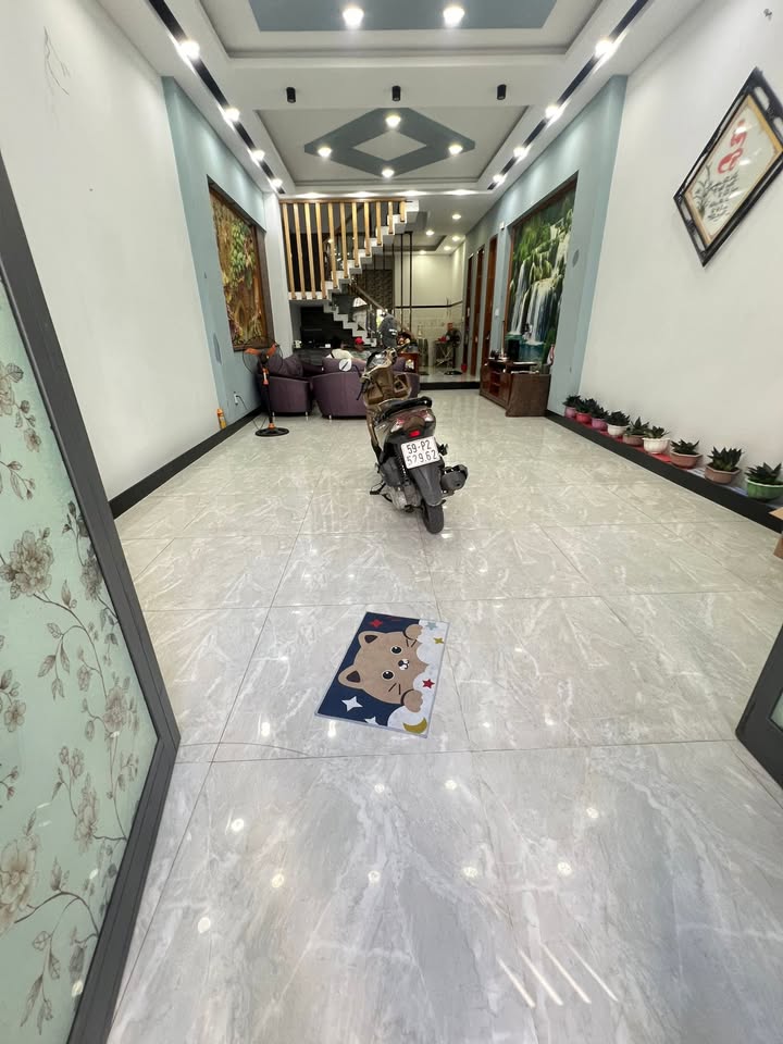 Nhà cho thuê hẻm xe tải đường Phạm Phú Thứ, Tân Bình 100m² - Phù hợp cho gia đình và văn phòng!