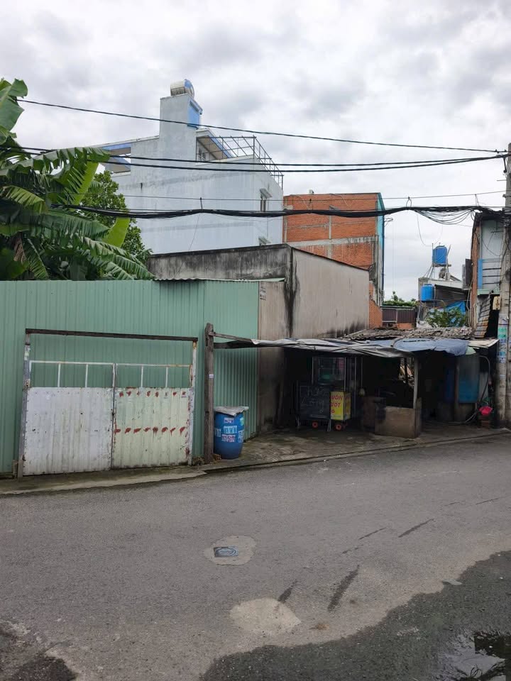 Lô đất mặt tiền nhánh Tân Chánh Hiệp quận 12 giá 3.79 tỷ - Vị trí đắc địa, cơ hội đầu tư tốt!