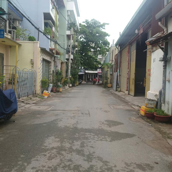 Nhà phố quận 11, Lũy Bán Bích 60m² giá 4.5 tỷ - Hẻm thông, tiện lợi!